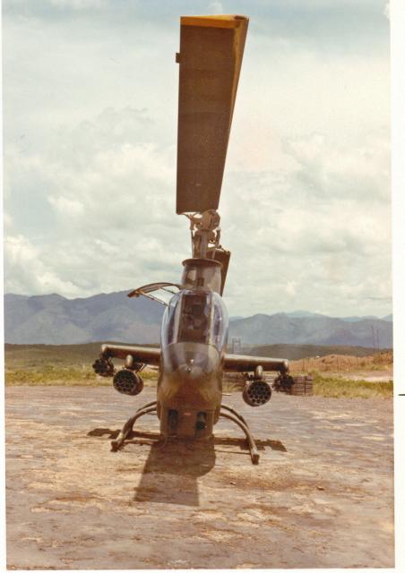 Cobra gunship June 1971 2